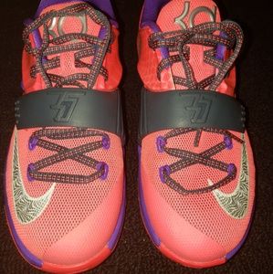 Nike shoes Kd size 4.5Y